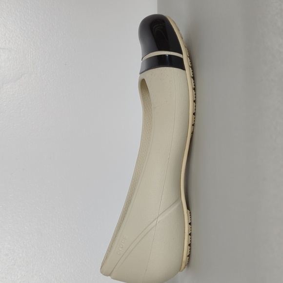 Crocs Cap Toe Flats - Picture 7 of 12